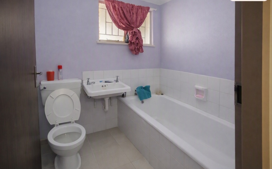 4 Bedroom Property for Sale in Sasolburg Ext 12 Free State